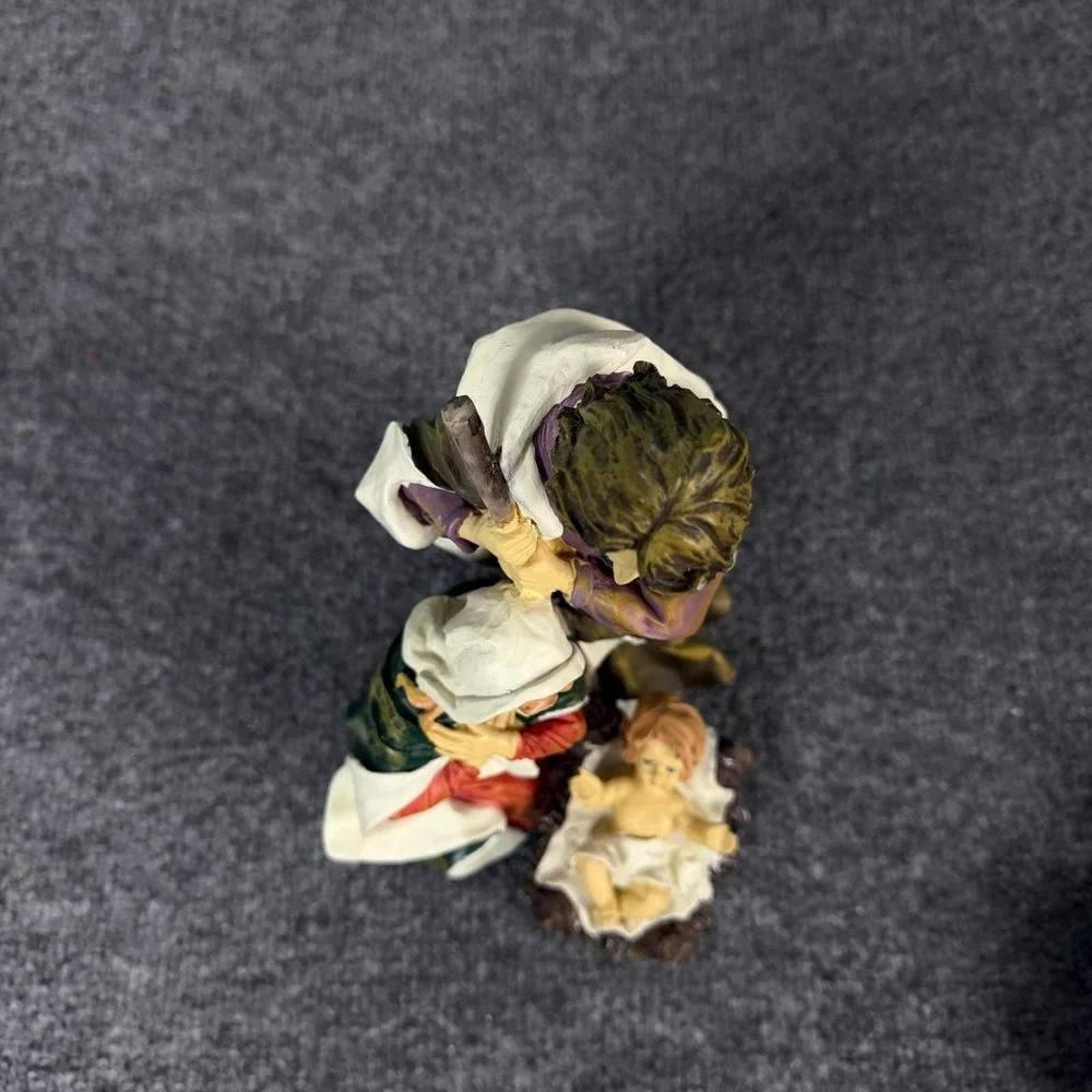 Vintage Studio 33 Holy Family Nativity Scene‎ Resin Christmas Decor 10 In Figure